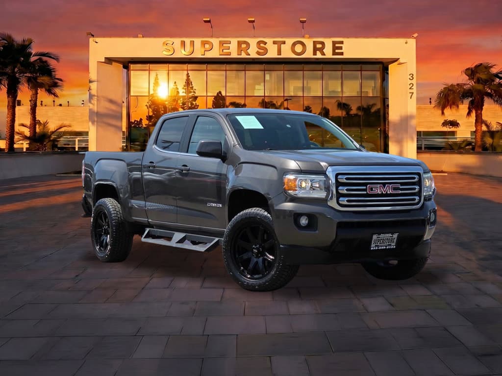Dealer-provided photo of GMC Canyon