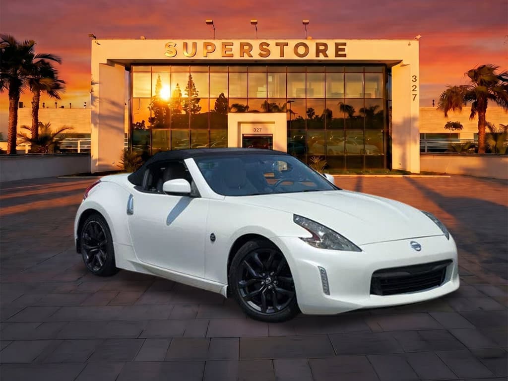 Dealer-provided photo of Nissan 370Z