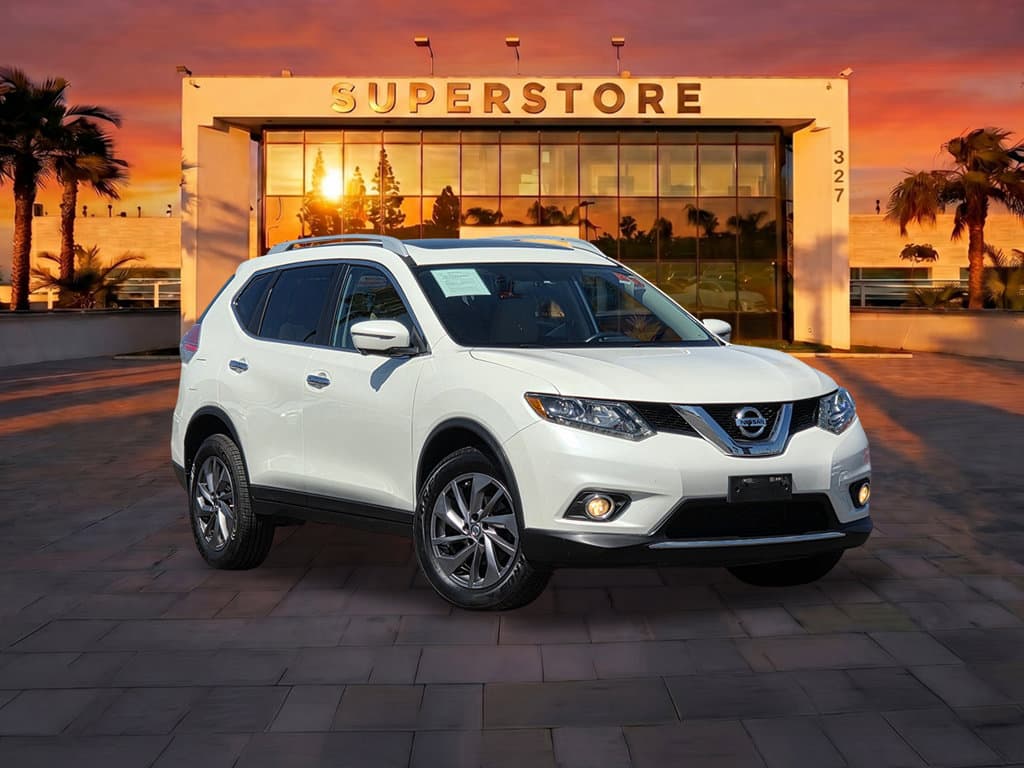 Dealer-provided photo of Nissan Rogue