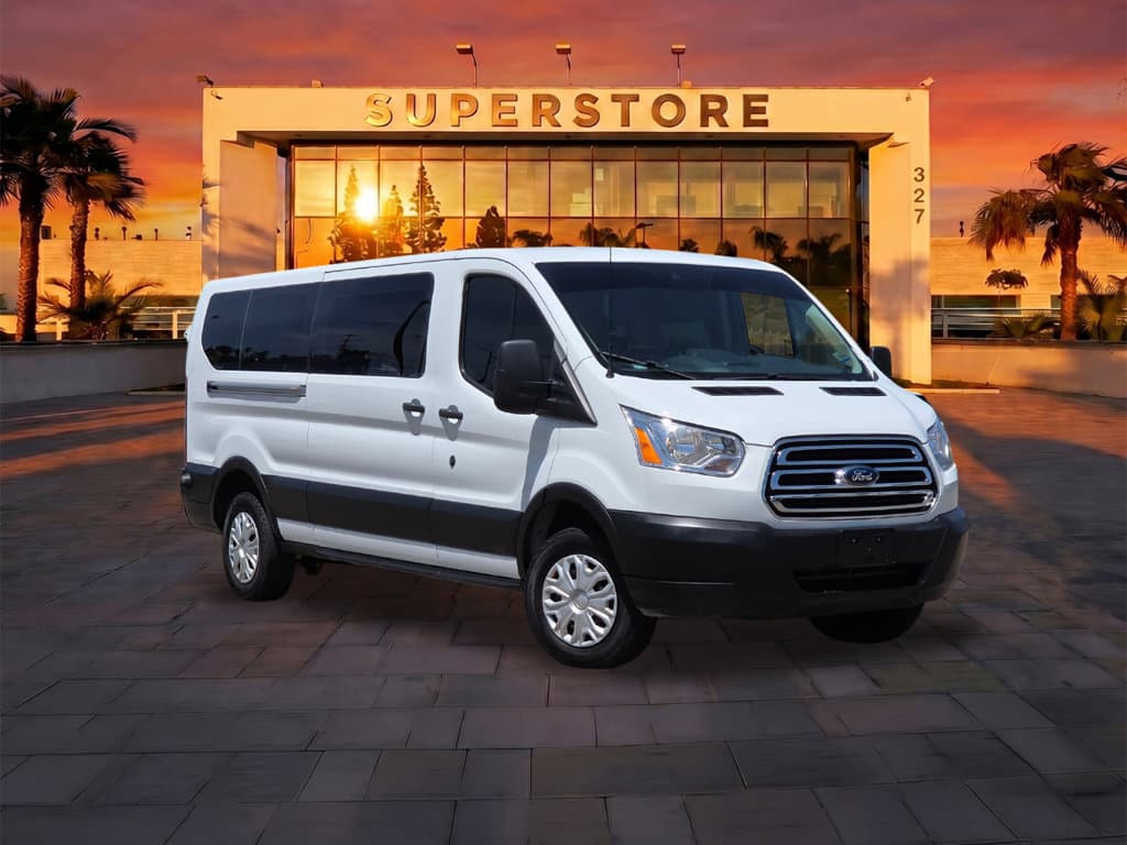 Dealer-provided photo of Ford Transit-350