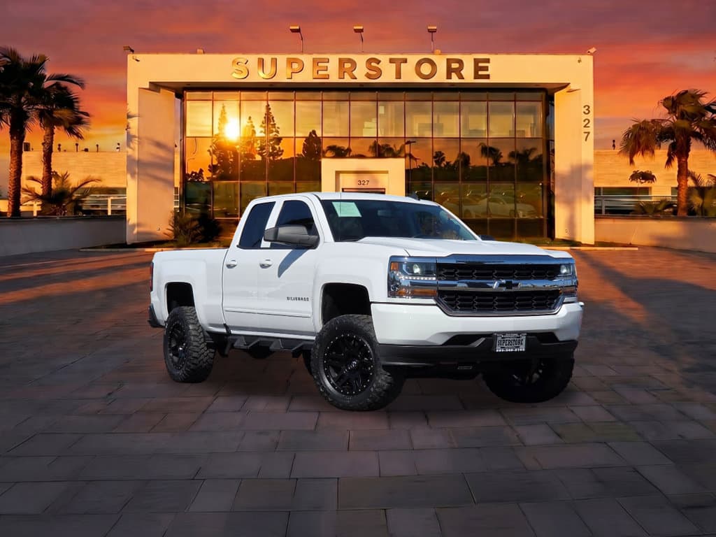 Dealer-provided photo of Chevrolet Silverado 1500 LD