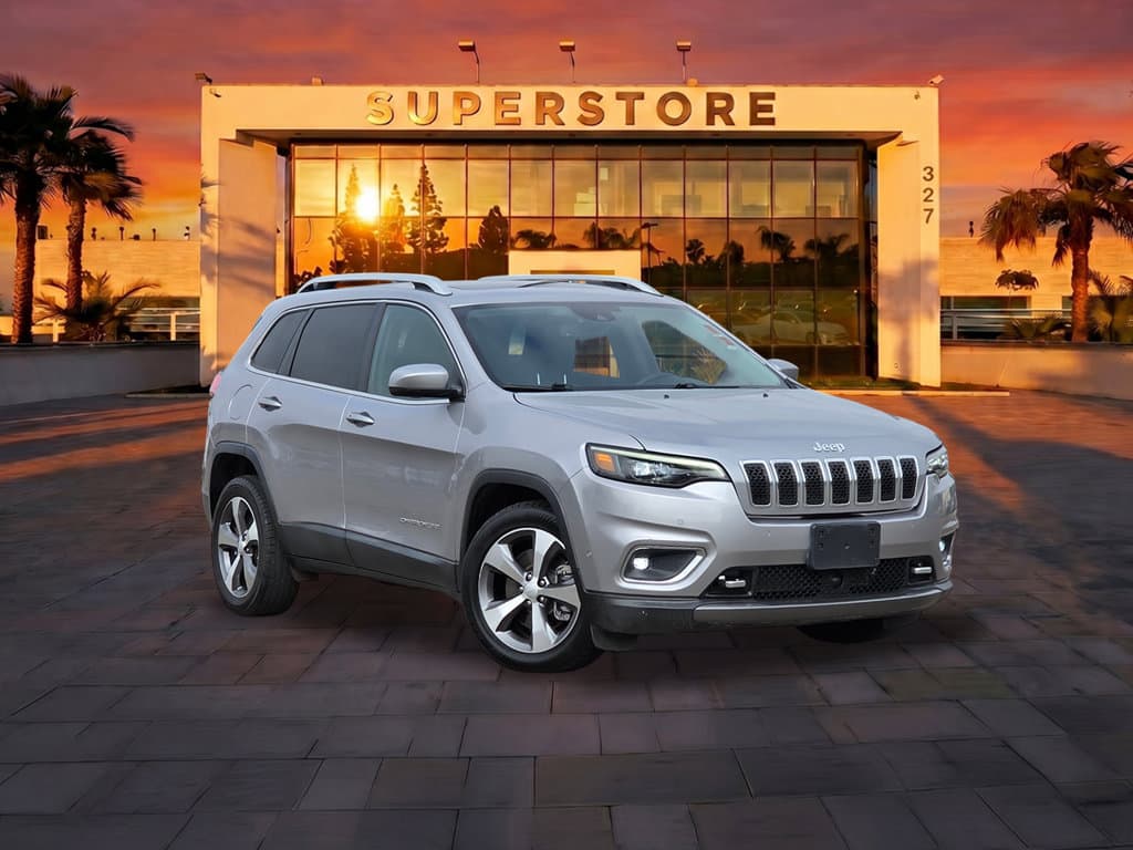 Dealer-provided photo of Jeep Cherokee