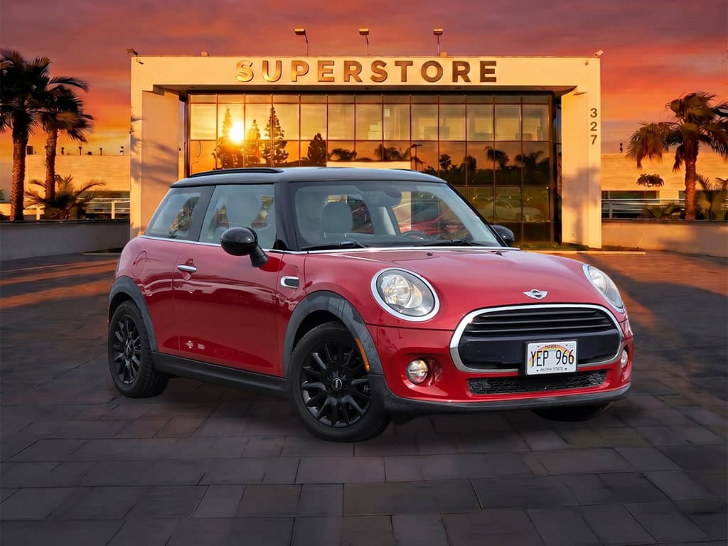 Dealer-provided photo of MINI Cooper